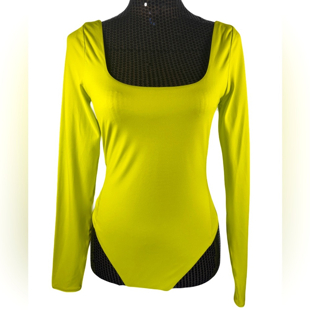 Lululemon Wundermost Ultra-Soft Nulu Square-Neck Long-Sleeve Bodysuit Lime NWT L